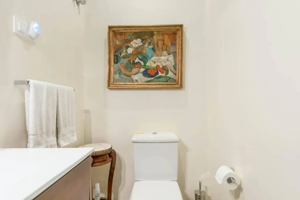 Explore City Center From An Elegant Urban Retreat Βαρκελώνη Διαμέρισμα