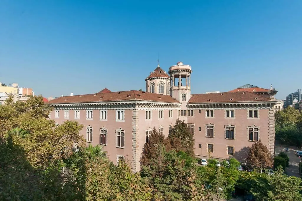 Διαμέρισμα Explore City Center From An Elegant Urban Retreat Βαρκελώνη Ισπανία
