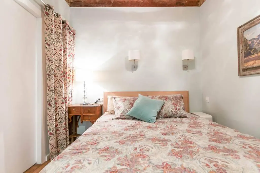 Διαμέρισμα Explore City Center From An Elegant Urban Retreat Βαρκελώνη