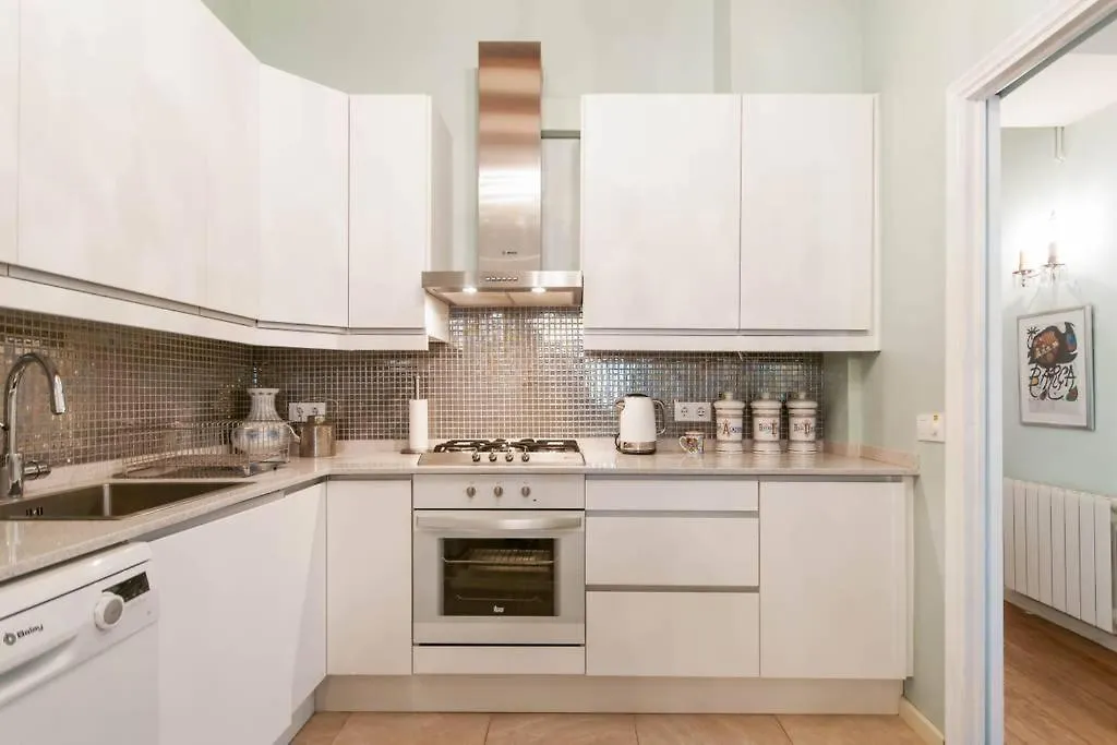 Explore City Center From An Elegant Urban Retreat Βαρκελώνη Ισπανία